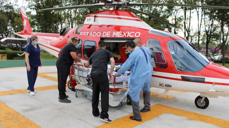 Abuelita que salvó a su nieta de explosión de gas en Iztapalapa ‘está viva’, rectifica Salud de CDMX