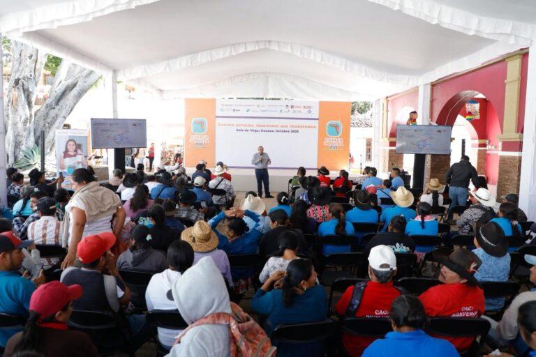 Acerca Sedeco servicios y oportunidades a la ciudadanía con Foro Oaxaca Impulsa en Sola de Vega