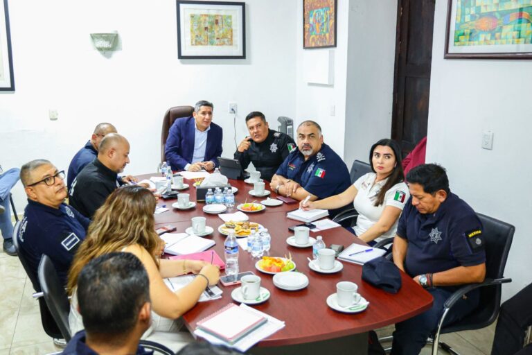 Fiscalía de Oaxaca participa en operativo conjunto para garantizar la paz y prevenir conductas delictivas durante celebraciones por Día de Muertos