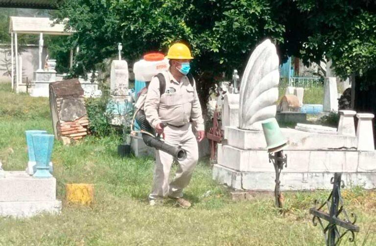 Pide SSO reforzar medidas contra el dengue en panteones durante festividad de Día de Muertos