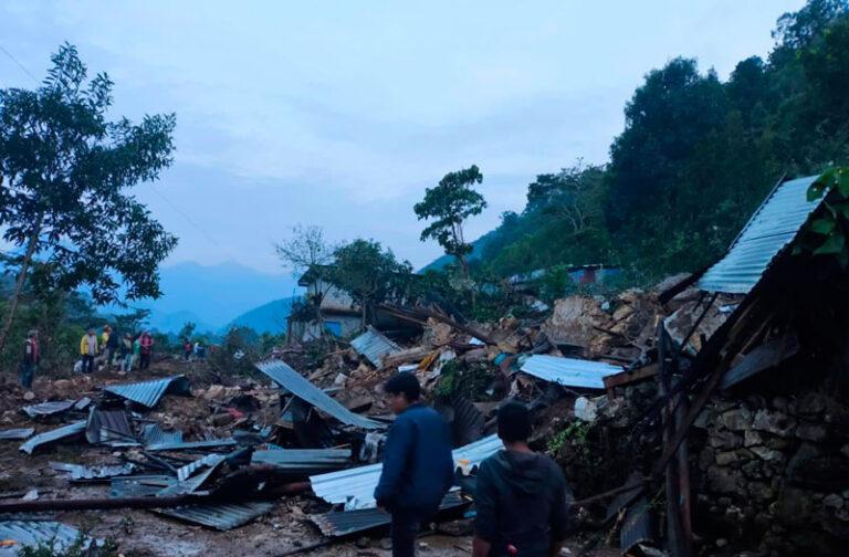 Reportan deslizamiento de tierra en Agua de Rosa, Huautla; pobladores piden ayuda