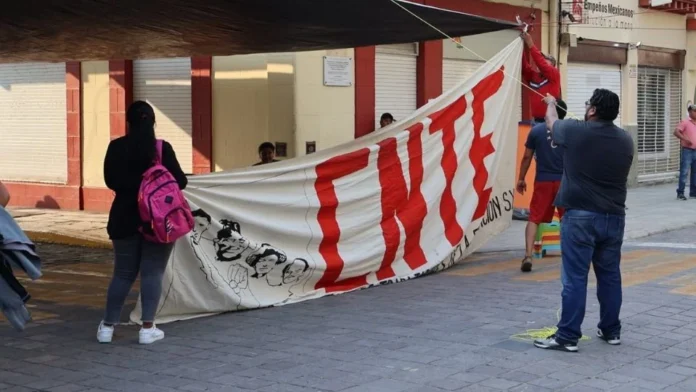 maestros_bloqueo