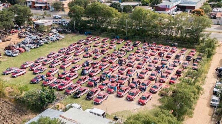 Supervisa Semovi más de 100 taxis en Ánimas Trujano