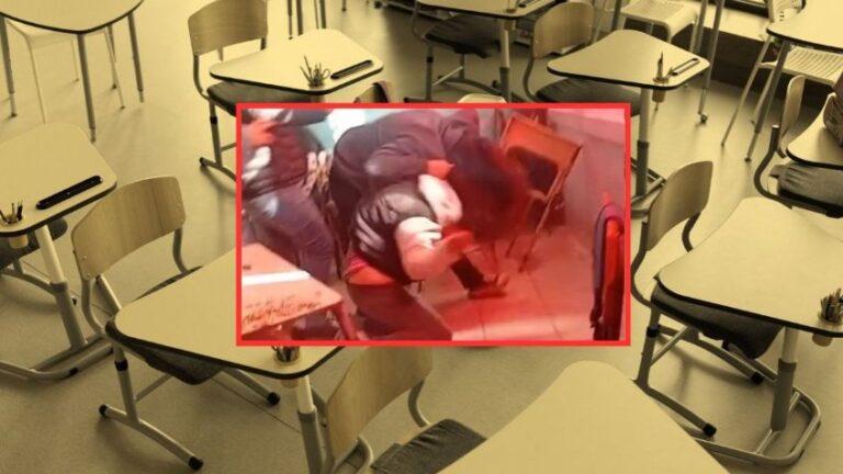 Mamá entra a secundaria y golpea violentamente con cadena a alumna | IMÁGENES FUERTES