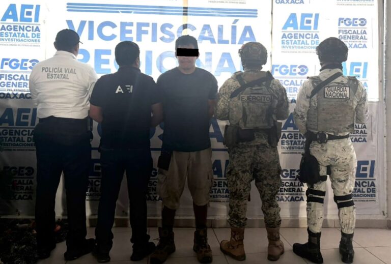 Fiscalía de Oaxaca ejecuta orden de aprehensión contra hombre por agredir a su madre tras conflicto por un terreno en la Costa de Oaxaca