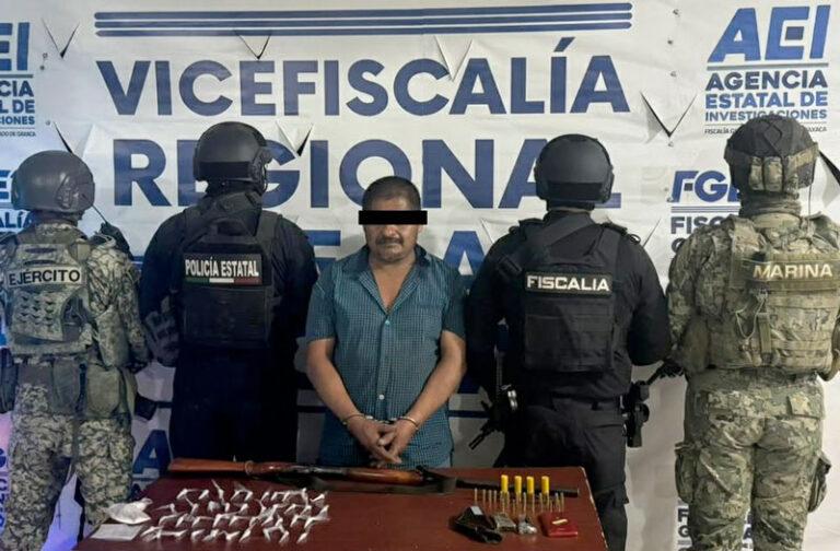 Realizan cateo y detienen a una persona por homicidio cometido por grupo armado, también aseguran un arma, cartuchos útiles y drogas: Fiscalía de Oaxaca