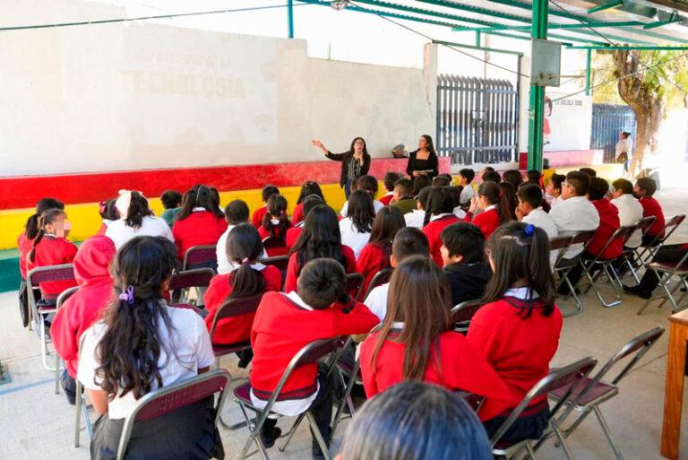 El DIF Municipal de Oaxaca de Juárez promueve los derechos de la niñez en escuelas de la capital