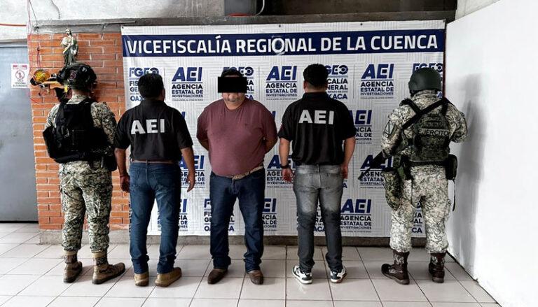 Fiscalía de Oaxaca detiene a una persona por fraude, luego de simular venta de concesión de mototaxi