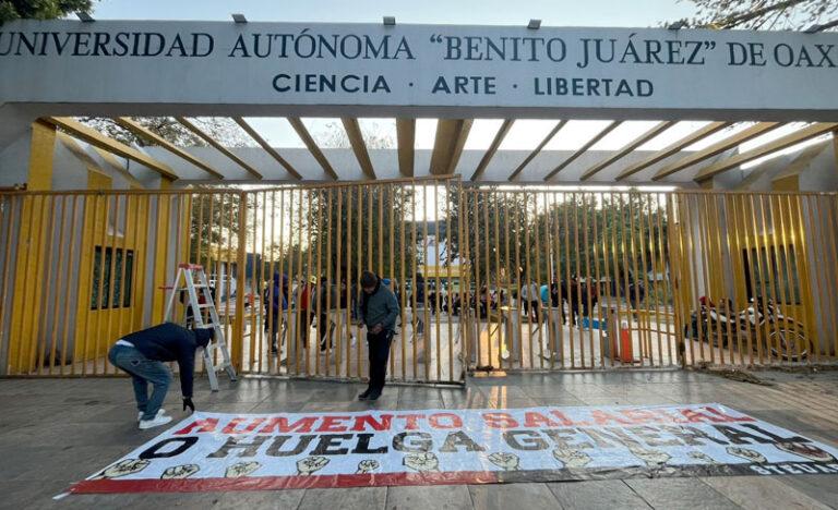 STEUABJO toma sedes de la UABJO como paro de 12 horas