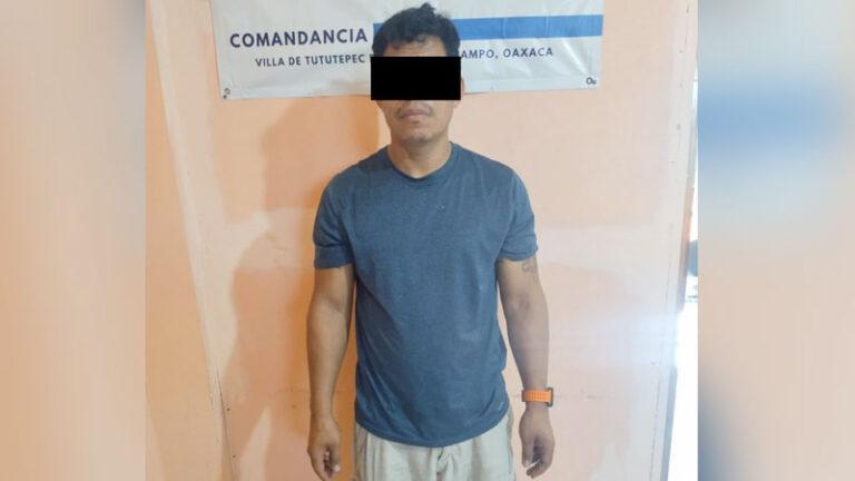 Fiscalía de Oaxaca ejecuta orden de aprehensión contra hombre por agredir a su madre tras conflicto por un terreno en la Costa