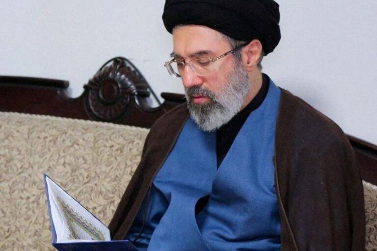 Estados Unidos ofrece recompensa de 10 millones de dólares por líderes iraníes
