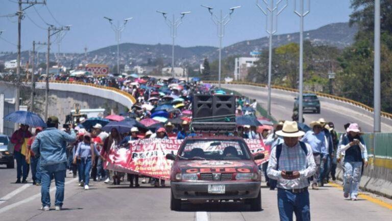 CNTE mantiene paro de 72 horas hoy jueves 19 de marzo en OAXACA