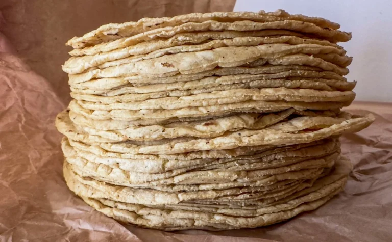 Amaga sector tortillero con alza hasta de $4 por kilo