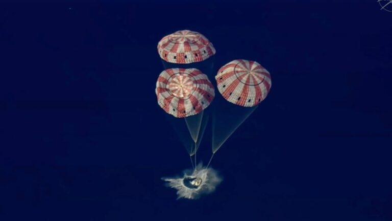 NASA revela primeras FOTOS de los astronautas de Artemis II tras su dramático amerizaje