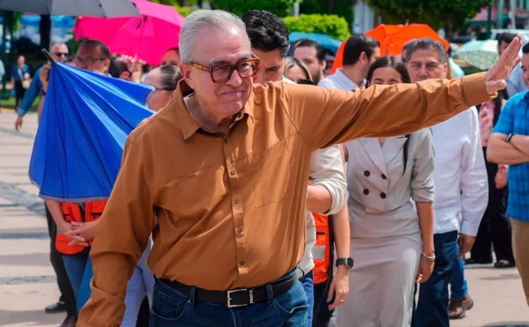 Rocha Moya descarta pedir licencia como gobernador y refrenda rechazo a acusaciones de EU