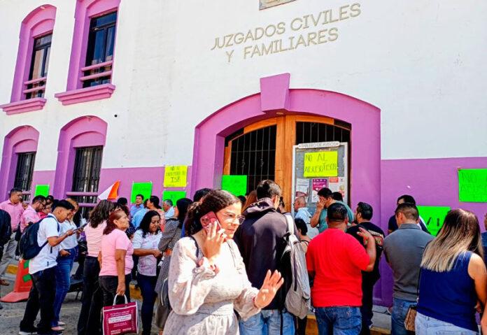 trabajadores_juzgado