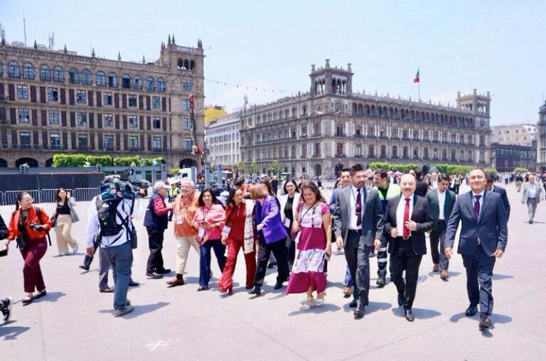 Nino Morales participa en reunión de Senadores en Palacio Nacional