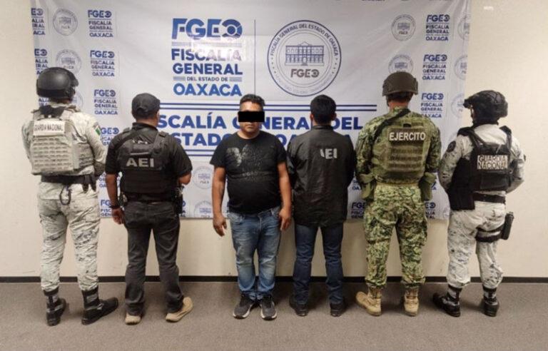 Detienen a hombre por narcomenudeo en local de celulares de la Central de Abasto en Oaxaca