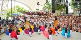 Ante un lleno total en el Auditorio Guelaguetza, comienza con éxito la Octava del Lunes del Cerro 2026