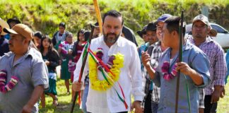 Jesús Romero acompaña al pueblo de San Lorenzo Texmelucan en el inicio de la construcción de su Casa Comunal, espacio para la construcción de diálogo y paz