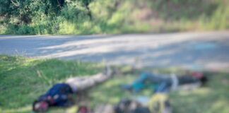 Fiscalía investiga homicidio de tres hombres localizados en carretera de Juquila
