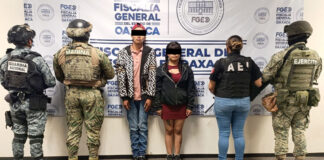 Cateo en El Rosario por narcomenudeo deja dos detenidos, aseguran droga y motos con reporte de robo: Fiscalía de Oaxaca