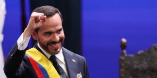 Abelardo de la Espriella asume el poder en Colombia con respaldo de Trump