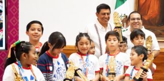 Reconoce Gobierno estatal a niñas y niños que pusieron en alto a Oaxaca en concurso internacional de aritmética
