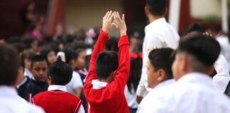 SEP restringirá uso de celulares durante toda la jornada escolar en primarias y secundarias