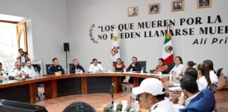 Jesús Romero: atención a las causas no se detiene en Juchitán; continúa casa por casa