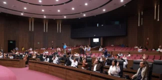 Congreso de Oaxaca aprueba desaparición de poderes en Juchitán en medio de crisis política