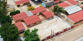 Ray Chagoya entrega obras educativas en Pueblo Nuevo