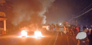 Cumple cuatro días bloqueo en El Caracol; sigue cerrado el paso hacia Oaxaca