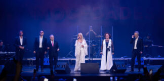 Los Panchos y Mocedades conquistan el Teatro Cervantes en una noche de nostalgia, romanticismo e historia viva de la música